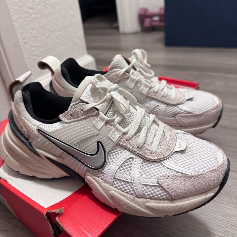 Nike V2k Run